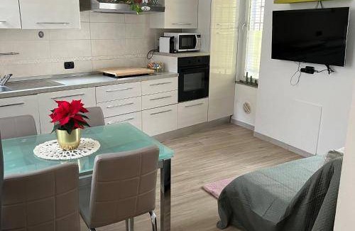 Porto Ceresio House | 50 m² House ∙ 1 bedroom ∙ 4 guests