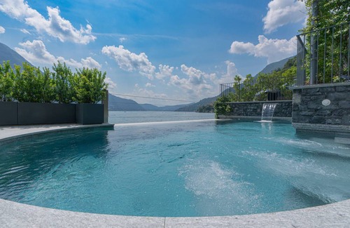 Carate Urio Villa | 530 m² Villa ∙ 9 bedrooms ∙ 18 guests
