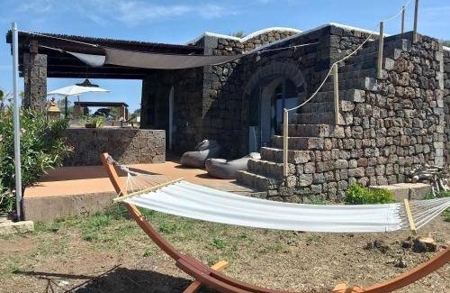 Pantelleria Villa | 55 m² Villa ∙ 2 bedrooms ∙ 4 guests