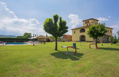 Monte San Savino House | 550 m² House ∙ 8 bedrooms ∙ 19 guests