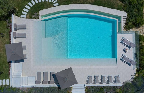 Centofinestre Villa | 570 m² Villa ∙ 8 bedrooms ∙ 20 guests