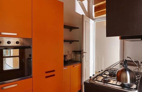 Como City Centre Apartment | 60 m² Apartment ∙ 2 bedrooms ∙ 4 guests