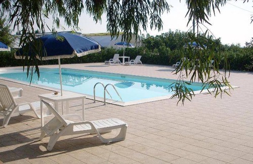 Bernalda House | 60 m² Farmhouse ∙ 2 bedrooms ∙ 5 guests
