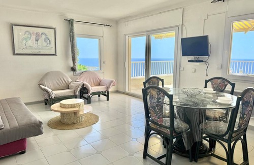 Almadraba-Canyelles Apartment | 64 m² Apartment ∙ 2 bedrooms ∙ 6 guests