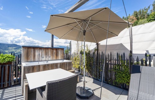 Collepietra Apartment | 65 m² Apartment ∙ 2 bedrooms ∙ 4 guests