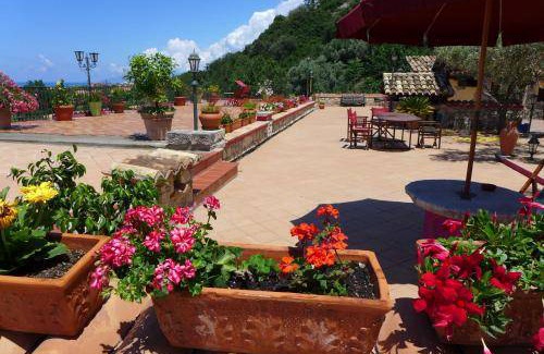 Falconara Albanese House | 70 m² House ∙ 6 guests
