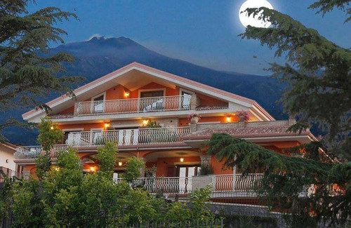 Trecastagni Apartment | 75 m² Apartment ∙ 2 bedrooms ∙ 7 guests