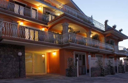 Trecastagni Apartment | 75 m² Apartment ∙ 2 bedrooms ∙ 7 guests