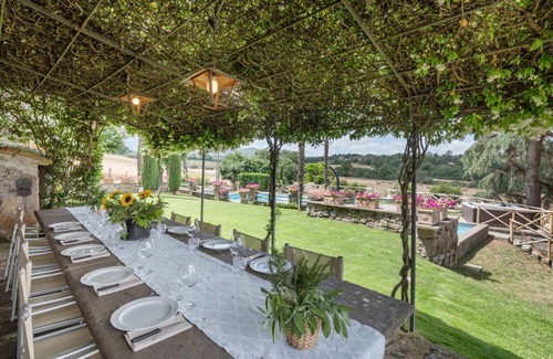 Vitorchiano House | 750 m² House ∙ 10 bedrooms ∙ 25 guests