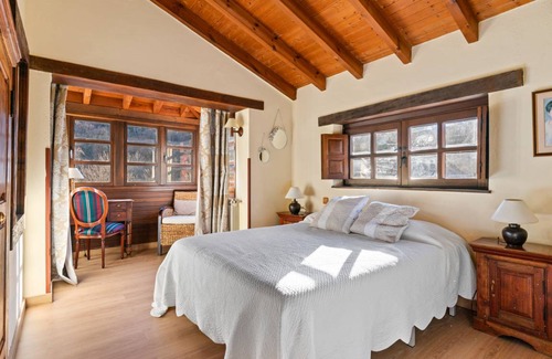 Quiros House | 80 m² House ∙ 2 bedrooms ∙ 6 guests