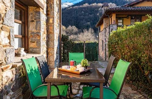 Quiros House | 80 m² House ∙ 2 bedrooms ∙ 6 guests