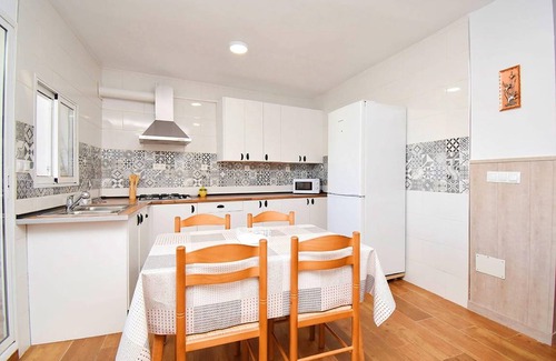 Fondon Apartment | 90 m² Apartment ∙ 3 bedrooms ∙ 4 guests