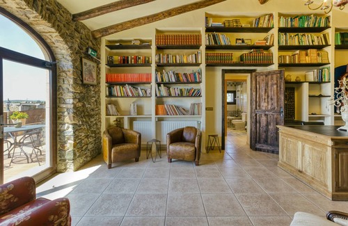 Mollet de Peralada House | 900 m² House ∙ 7 bedrooms ∙ 18 guests
