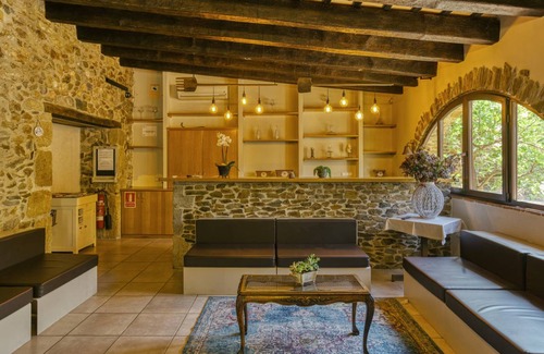 Mollet de Peralada House | 900 m² House ∙ 7 bedrooms ∙ 18 guests