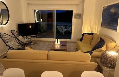 Pals Apartment | 95 m² Apartment ∙ 3 bedrooms ∙ 6 guests