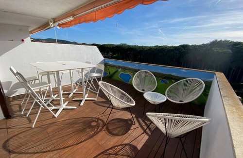 Pals Apartment | 95 m² Apartment ∙ 3 bedrooms ∙ 6 guests