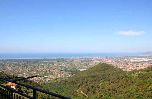 Montignoso Villa | 95 m² Villa ∙ 2 bedrooms ∙ 5 guests