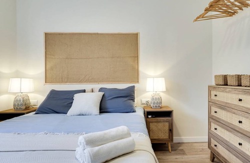 El Poble-sec Resort | 97 m² Private room ∙ 1 bedroom ∙ 2 guests