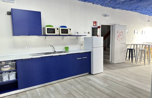Roses Town Center Hostel | AGI Gloria Rooms