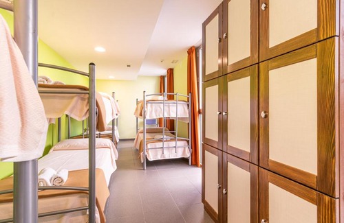 Cella Hostel | Albergue "El Río"
