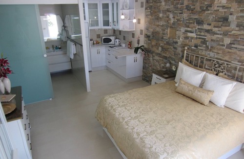 Benalmadena Bed & Breakfast | All is private, when booking we BLOCK the entire property for your holiday !