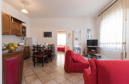 Viareggio House | ALTIDO Apt for 8 with huge terrace in Old town of Viareggio