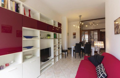 Viareggio Apartment | Amazing apartment in Viareggio -LU- with 2 Bedrooms and WiFi