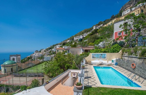 Praiano Villa | Ancient villa with fantastic sea view and swimming pool just a few minutes from Positano
