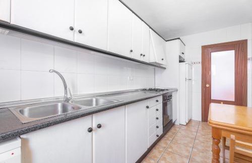 Culla House | Antiga escola de Molinell