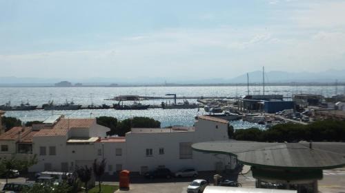 Roses Town Center Apartment | Apartamento Roc Mar 4 3C