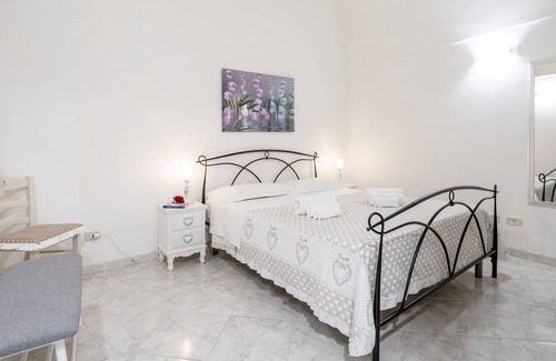 Polignano a Mare Apartment | Apartment 'Carpe Diem Da Lulù' with Wi-Fi and Air Conditioning
