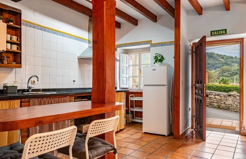 San Juan de Parres Apartment | Apartment 'Florenta A1' with Mountain View, Private Terrace and Wi-Fi