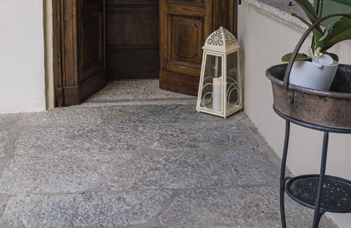 Crabbia Apartment | Apartment in 18th c. villa, private beach, terrace, wonderful views on Lake Orta