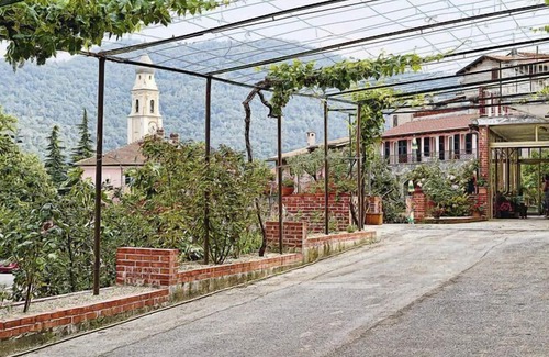 Casanova Lerrone Apartment | Apartment in Castellaro with terrace