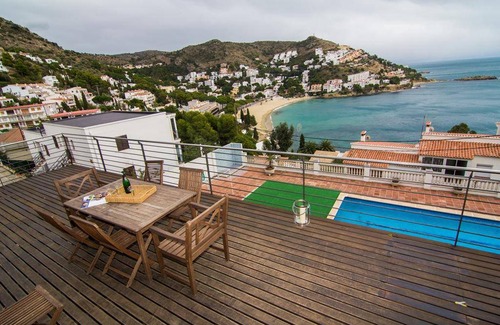 Almadraba-Canyelles Apartment | Apartment- Rodas I - Three Bedroom Apartment, Sleeps 6