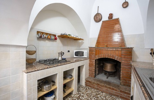 Impalata Apartment | Apartment 'Trullo' with Shared Pool, Private Terrace and Wi-Fi