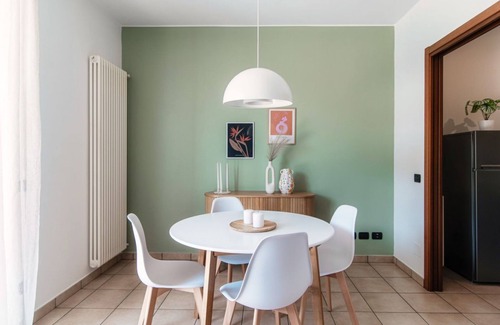 Cernobbio Apartment | Apartment with big terrace high above Cernobbio (Casa Olivo)