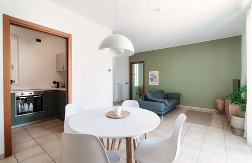 Cernobbio Apartment | Apartment with big terrace high above Cernobbio (Casa Olivo)