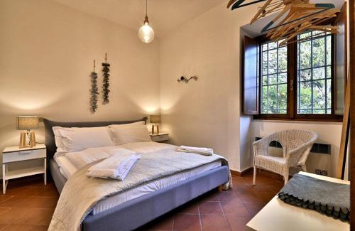 Toscolano Maderno Apartment | Appartamento Marieclaire - Theater Home