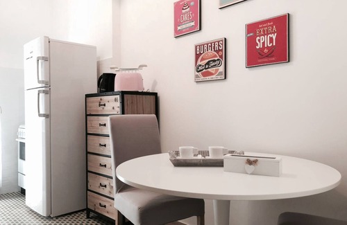 Quartiere XXXI Giuliano Dalmata Apartment | Appartamento Recentemente Ristrutturato Vicinissimo Alla Metro