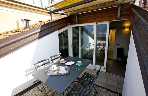 Verbania Apartment | Attractive apartment in a palazzo from the 17th century. Right on the lake promenade