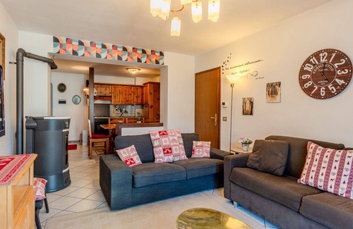 Ragoli Apartment | Beautiful apartment for 6 people with WIFI, TV and balcony