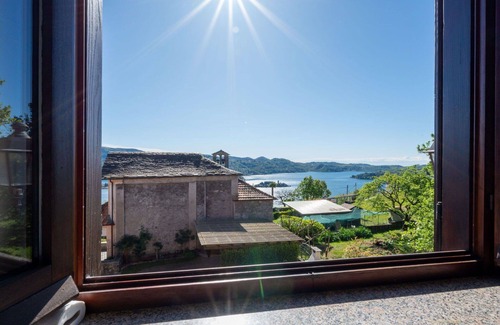 Pella House | Beautiful private villa for 6 people with WIFI, TV, patio and pets allowed