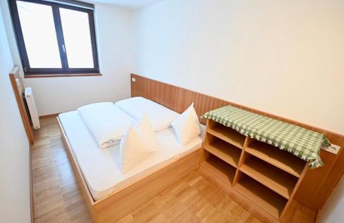 Solda Hostel | Bed & Breakfast Hostel Nives