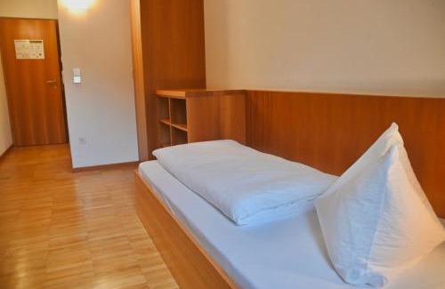 Solda Hostel | Bed & Breakfast Hostel Nives