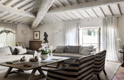 Rignano sull'Arno Villa | BOASTING THE MOST BREATHTAKING VIEWS OF ROLLINGHILLS-A RESTORED TUSCAN FARMHOUSE