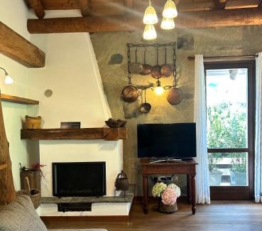 Tirano House | Bon Chalet Tirano Apartment