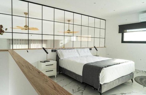 Urda Cottage | Cabin ∙ 12 bedrooms ∙ 17 guests