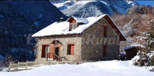 Javierre Cottage | Cabin ∙ 3 bedrooms ∙ 10 guests