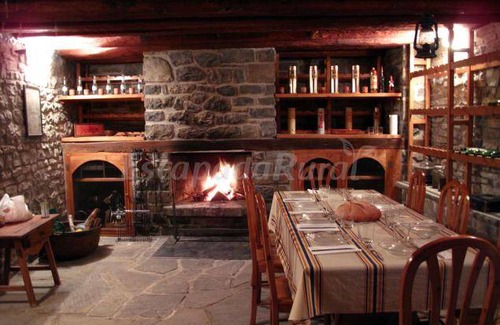 Biescas Cottage | Cabin ∙ 4 bedrooms ∙ 10 guests